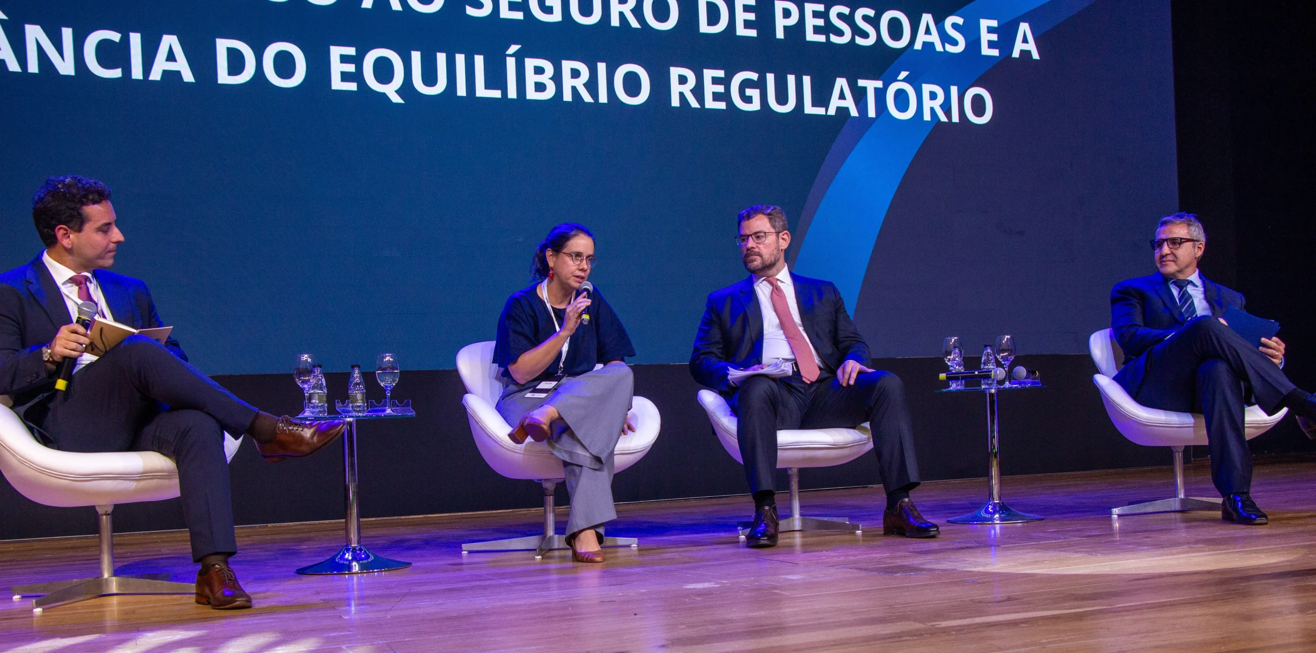 Especialistas debateram os caminhos para expandir o acesso ao seguro de pessoas no Brasil