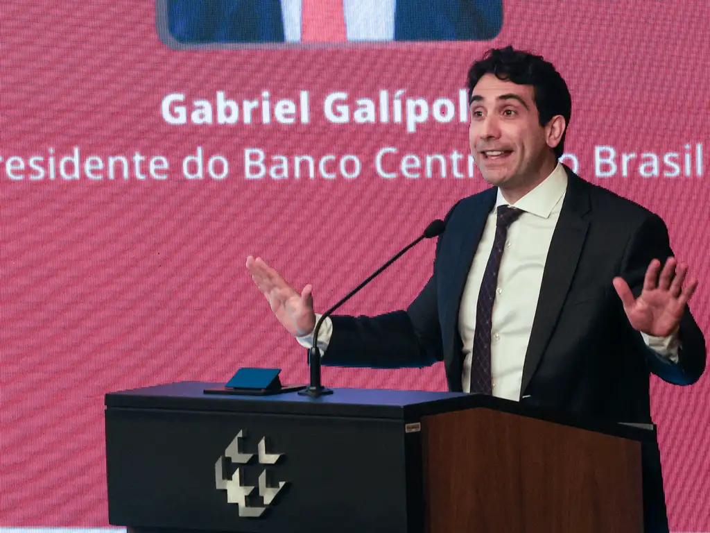 O presidente do Banco Central, Gabriel Galípolo, participa do 2º Seminário Nacional sobre Crédito Consignado Foto: Antonio Cruz/Agência Brasil