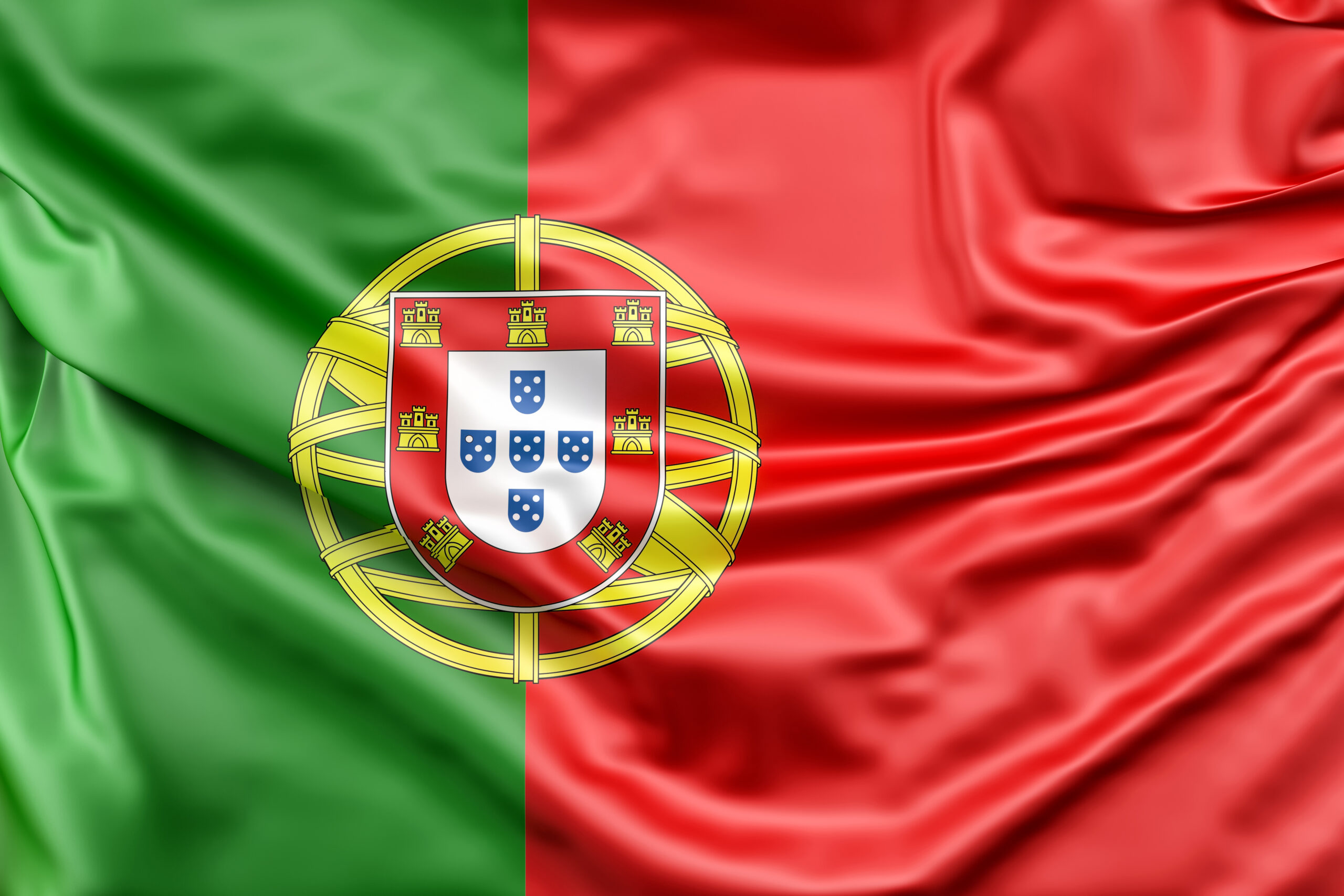 Bandeira de Portugal com faixas verde e vermelha e o brasão nacional ao centro.